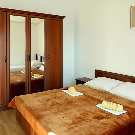 Apartments Biljana Gradac  Buitenkant foto