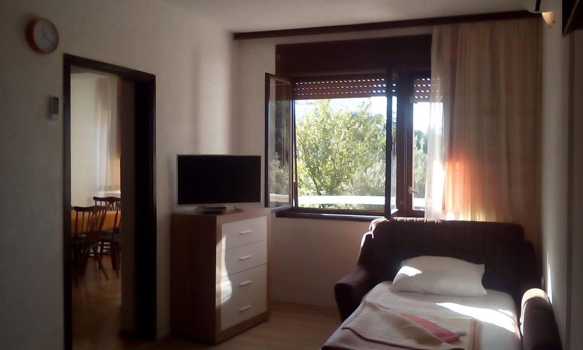 Apartments Biljana Gradac  Buitenkant foto